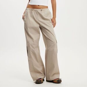 NWT Cotton On Active Woven Utility Pant